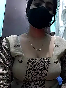 Snapshot of Kavita_ji chatting on 12/23/24, 04:55 Kavita ji online show from 12/23/24, 04:55