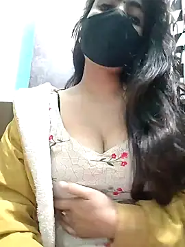 Snapshot of Kavita_ji chatting on 01/12/25, 02:24 Kavita ji online show from 01/12/25, 02:24