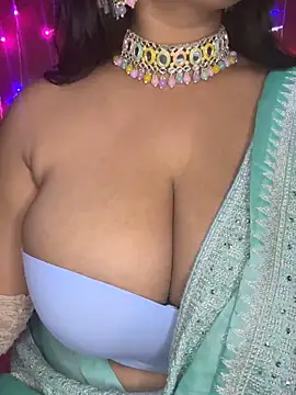 Snapshot of Playful__Princess chatting on 01/31/25, 11:24 Playful  Princess online show from 01/31/25, 11:24