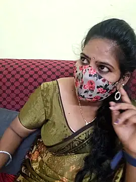 melina214 online show from 04/13/26, 05:18