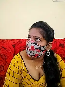 melina214 online show from 04/18/26, 03:38