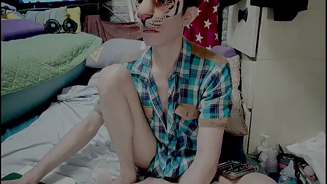 JJjing online show from 11/10/25, 12:42