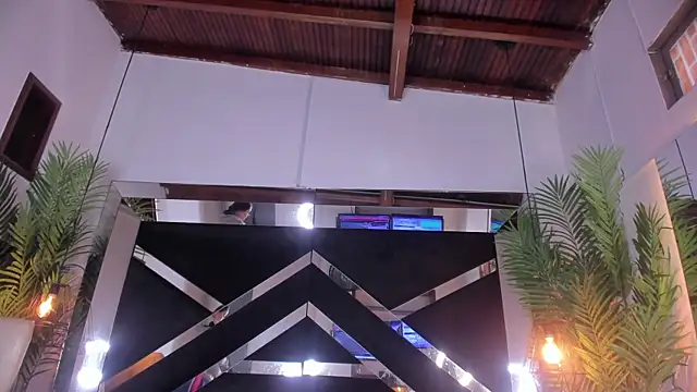 emily-fox online show from 09/15/25, 12:16