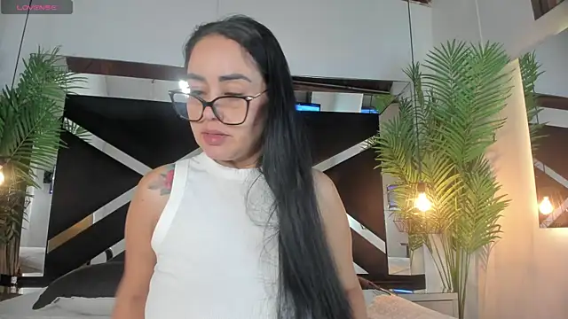 emily-fox online show from 04/29/26, 11:03