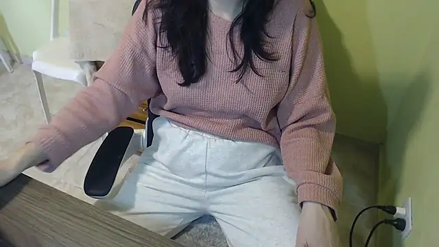 Snapshot of samantha_s69 chatting on 07/12/26, 06:32 samantha s69 online show from 07/12/26, 06:32