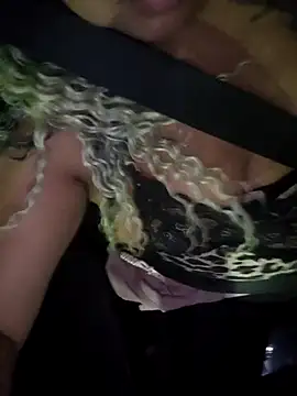 Carlabrasileira online show from 10/03/25, 01:35