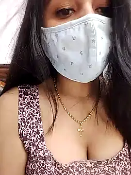 Gloie4u online show from 01/20/25, 05:06