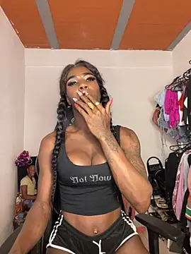 Richchocolatesweet  online show from 09/23/25, 12:46