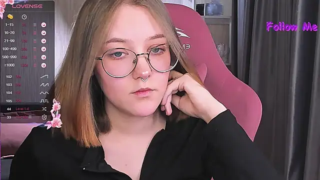 Snapshot of bunny_bubble chatting on 12/05/24, 09:39 bunny bubble online show from 12/05/24, 09:39