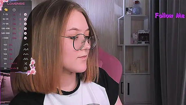 Snapshot of bunny_bubble chatting on 12/28/24, 09:40 bunny bubble online show from 12/28/24, 09:40