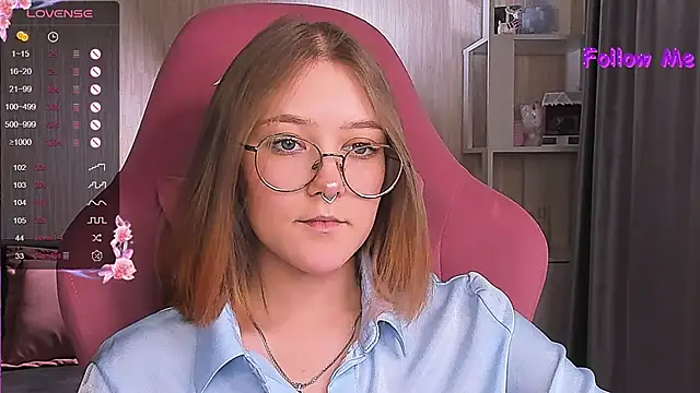 Snapshot of bunny_bubble chatting on 12/30/24, 10:23 bunny bubble online show from 12/30/24, 10:23