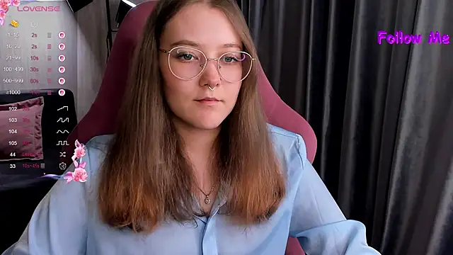 Snapshot of bunny_bubble chatting on 10/11/25, 11:14 bunny bubble online show from 10/11/25, 11:14