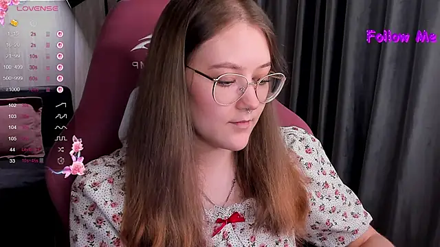 Snapshot of bunny_bubble chatting on 10/13/25, 11:16 bunny bubble online show from 10/13/25, 11:16