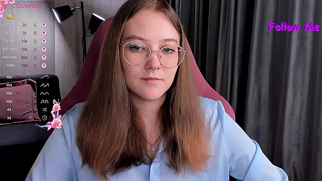 Snapshot of bunny_bubble chatting on 10/19/25, 11:16 bunny bubble online show from 10/19/25, 11:16