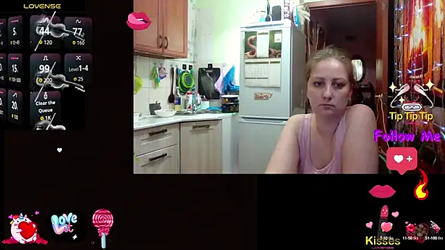 Sakura Green online show from 10/05/25, 06:17