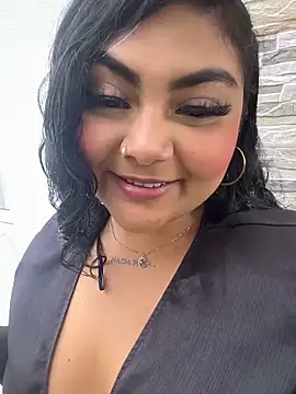 Juli Walker online show from 03/12/26, 02:23