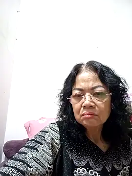 Hotestlove online show from 03/21/25, 12:06