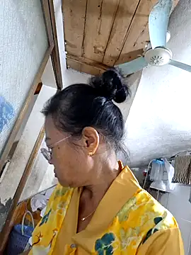 Hotestlove online show from 10/24/25, 01:24