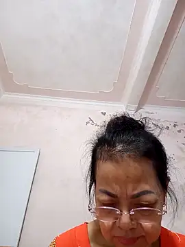 Hotestlove online show from 10/26/25, 11:31