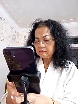 Hotestlove online show from 11/01/25, 02:52