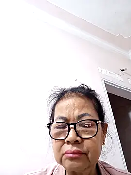 Hotestlove online show from 03/15/26, 12:49