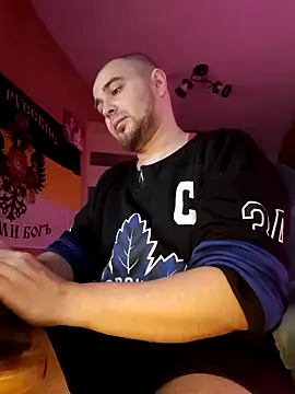 Foxyshaved online show from 03/16/25, 04:41