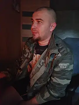 Foxyshaved online show from 09/15/25, 04:45