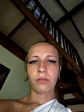 emma4xxx online show from 02/03/26, 08:14