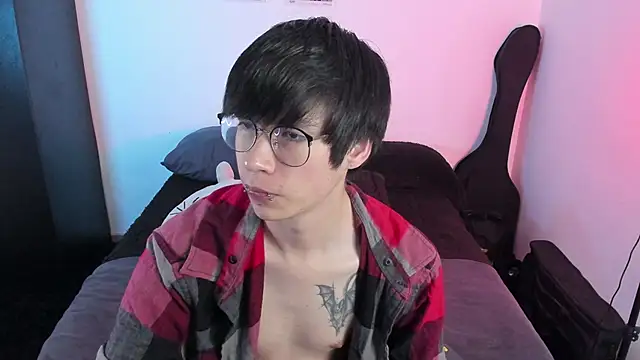 Aventure Twinks online show from 11/25/25, 05:29