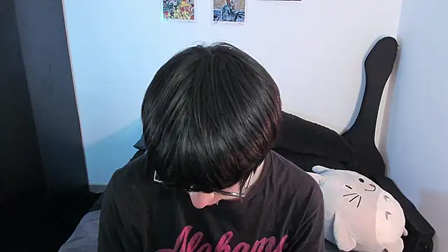 Aventure Twinks online show from 04/11/26, 12:15