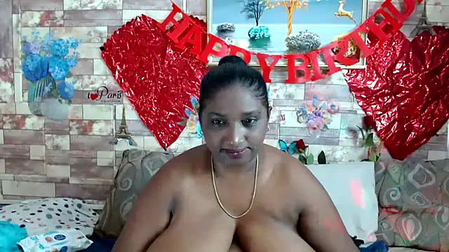 Snapshot of Indian_tracy chatting on 01/22/25, 11:12 Indian tracy online show from 01/22/25, 11:12