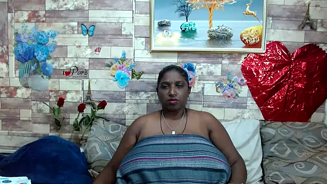 Snapshot of Indian_tracy chatting on 02/07/25, 11:12 Indian tracy online show from 02/07/25, 11:12