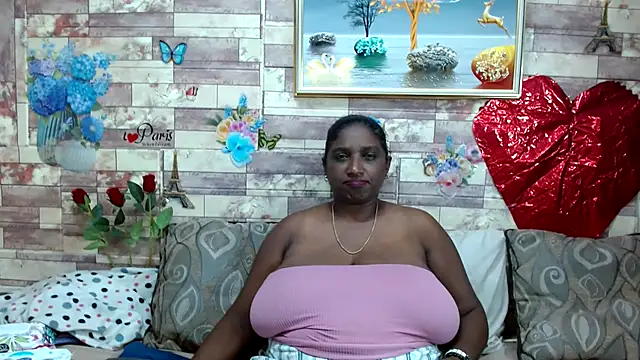 Snapshot of Indian_tracy chatting on 02/11/25, 06:55 Indian tracy online show from 02/11/25, 06:55