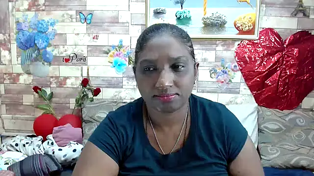 Snapshot of Indian_tracy chatting on 02/18/25, 07:54 Indian tracy online show from 02/18/25, 07:54