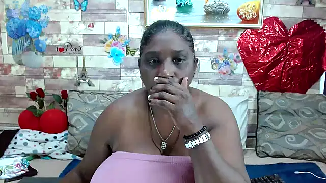Snapshot of Indian_tracy chatting on 02/19/25, 10:56 Indian tracy online show from 02/19/25, 10:56