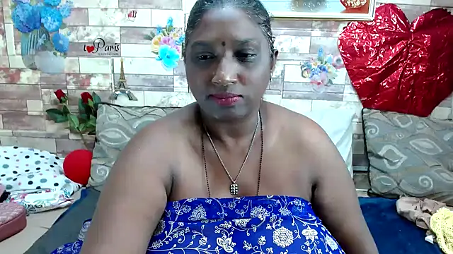 Snapshot of Indian_tracy chatting on 02/28/25, 01:36 Indian tracy online show from 02/28/25, 01:36