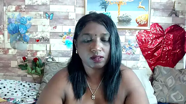 Snapshot of Indian_tracy chatting on 03/07/25, 11:29 Indian tracy online show from 03/07/25, 11:29