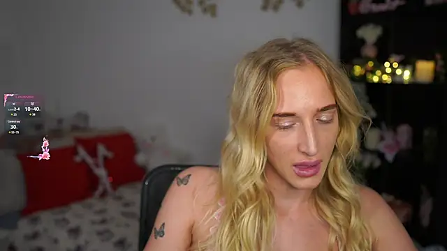 Nicolette  Shea  online show from 12/20/24, 10:05