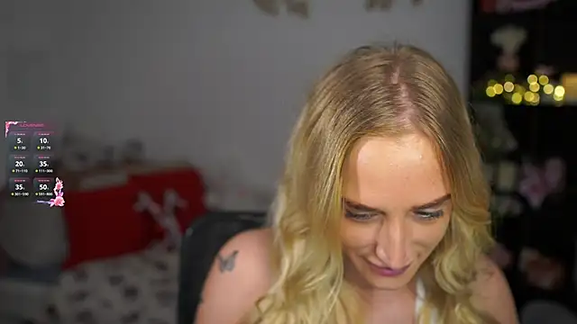 Nicolette  Shea  online show from 12/24/24, 09:06