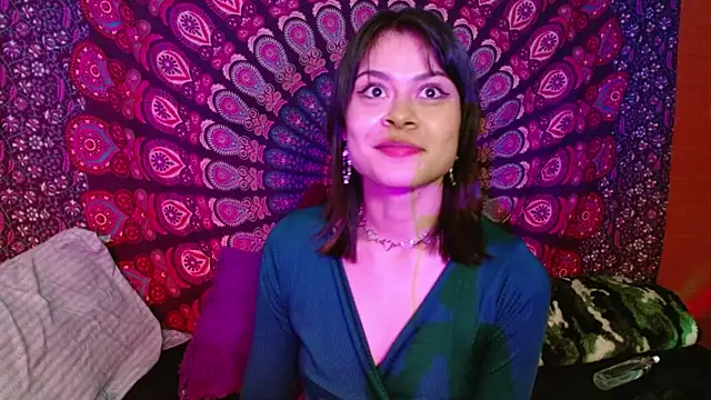 Snapshot of AbbySccott chatting on 12/15/24, 01:46 AbbySccott online show from 12/15/24, 01:46