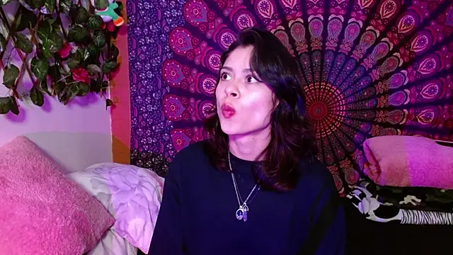 Snapshot of AbbySccott chatting on 03/17/25, 11:32 AbbySccott online show from 03/17/25, 11:32