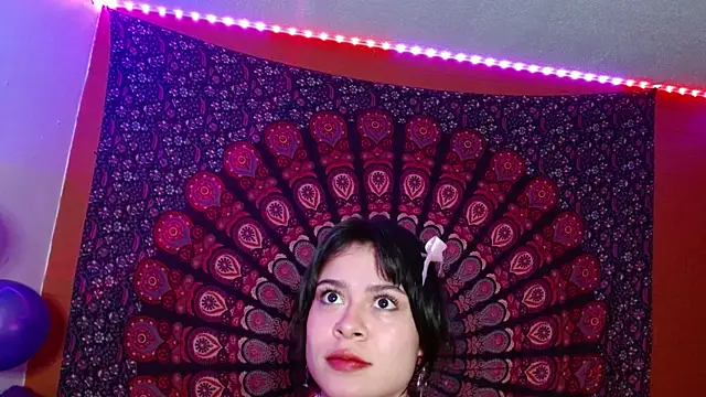 Snapshot of AbbySccott chatting on 09/17/25, 11:06 AbbySccott online show from 09/17/25, 11:06