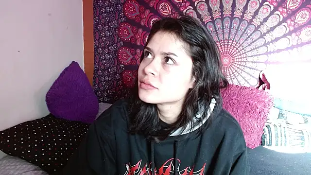 Snapshot of AbbySccott chatting on 09/26/25, 12:09 AbbySccott online show from 09/26/25, 12:09