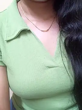 Snapshot of Meghanahyd chatting on 03/05/26, 01:07 Meghanahyd online show from 03/05/26, 01:07