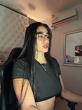 ZarahEvans online show from 02/05/26, 09:30