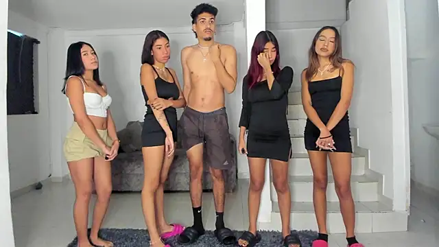 Snapshot of slimteenwet chatting on 02/21/25, 01:33 slimteenwet online show from 02/21/25, 01:33