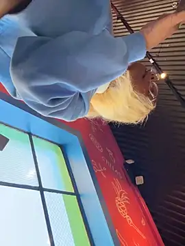 VixenCapri online show from 11/06/25, 05:58