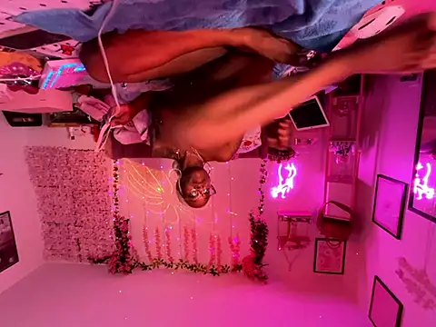 Snapshot of VixenCapri chatting on 02/11/26, 09:47 VixenCapri online show from 02/11/26, 09:47