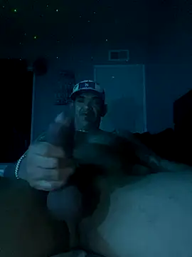 Snapshot of RoodoggXL chatting on 10/24/25, 01:46 RoodoggXL online show from 10/24/25, 01:46