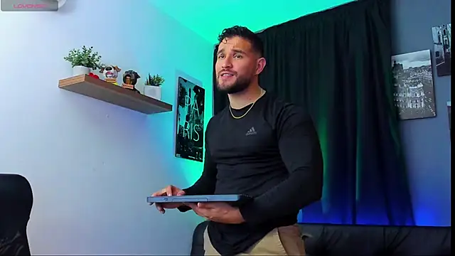 AndrewDiaz online show from 03/22/25, 07:47